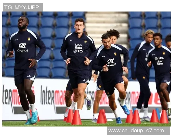 法国客场3-1反转阿塞拜疆，马特塔、阿克利乌什破门，古斯托两助攻